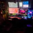 Uma gamer trabalhou 600 horas extras durante 18 meses e, depois de gastar mais de R$ 85 mil, garante que seu PC Gamer já está pronto