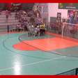 Árbitro leva cabeçada de técnico e tem dente quebrado em campeonato de futsal em SP