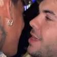 Ex da mãe de Neymar é visto em clima de intimidade com Álvaro