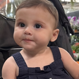 Helena, filha de Neymar, começa engatinhar e já fala 'mama'