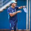 Quinteros prepara Grêmio para maratona de 18 jogos em dois meses