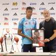 Bruno Henrique se emociona em homenagem do Flamengo: "Eu consegui, eu venci"
