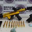 Brigada Militar intercepta e prende 2 suspeitos fortemente armados em Porto Alegre