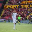 Ex-joia do São Paulo dá volta por cima após quase desistir do futebol por lesão: 'Aprendi a viver dentro e fora de campo'