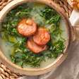 Caldo verde com calabresa: experimente esta receita hoje mesmo!