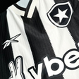 Botafogo aposta na base e assina primeiro contrato profissional com Isabella Cabral