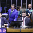 Congresso aprova Orçamento com superávit inflado e usa pacote fiscal para aumentar emendas