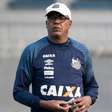 Ídolo de Santos e São Paulo, Serginho Chulapa passa mal e é internado para exames