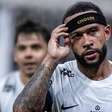 Corinthians traça plano para contar com Depay na final diante do Palmeiras