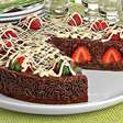 Torta de brigadeiro com morango: sobremesa fácil que impressiona