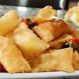 Massa de pastel com 2 ingredientes que fica sequinha e crocante na hora de fritar!