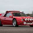 Em 1984, a Ford fabricou quatro unidades do RS200 S em vermelho Ferrari: hoje, elas custam o mesmo que uma Ferrari de verdade