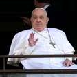 Papa Francisco recebe alta e deixa o hospital