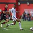 Marcos Felipe se destaca, Bahia empata com o Vitória e é campeão Baiano