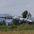 FAB realiza treinamento com caças F-5M em Canoas