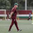 Fluminense tem disputa aberta na lateral direita para a estreia no Brasileirão