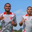 Gabriel Carvalho já treina no campo, mas deve voltar ao Inter apenas em abril
