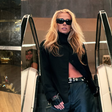 All black é o momento! Adriane Galisteu arrasa na produção e recebe diversos elogios