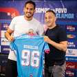 Ronaldo exalta Rogério Ceni como referência, esquece o Vitória e comenta sobre goleiro homônimo: "Responsabilidade maior"