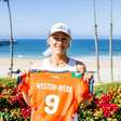 Tati Weston-Webb anuncia pausa na carreira e saída da WSL