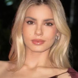 Camila Queiroz abre o jogo sobre pressão estética: 'Deveria colocar silicone'