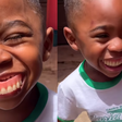 Menino de 3 anos diverte web ao experimentar dentadura da avó