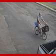 Vídeo mostra pai acusado de jogar filho de 5 anos de ponte carregando criança em bicicleta no RS