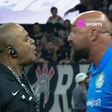 [VÍDEO] Auxiliar do Palmeiras e funcionário do Corinthians discutem antes da final do Paulistão