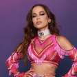 Festa hoje, festa amanhã, festa pra sempre! Anitta viaja para mais uma celebração de seus 32 anos