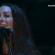 O melhor de Alanis Morissette no Lollapalooza é que ela continua sendo ela mesma
