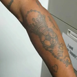 Ex-jogador acusado de integrar facção é deportado dos EUA por tatuagem em homenagem ao Real Madrid