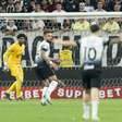 Titular do Corinthians sofre lesão; veja tempo que pode ser desfalque