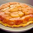 Tarte tatin - torta de maçã invertida de restaurante em casa
