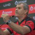 Técnico do Atlético-GO vê pressão por acesso como privilégio