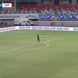 Regra dos oito segundos é aplicada pela primeira vez no futebol brasileiro