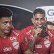 Campeão Mundial, Ralf é premiado no Vila Nova após título e surpreende: "Vai ganhar"