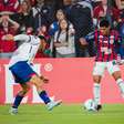 Bahia vence o Nacional e vive noite histórica no Uruguai
