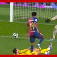 Assista ao gol e às assistências de Raphinha em goleada do Barcelona na Champions