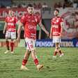 João Vieira do Vila Nova recua e surpreende com declaração sobre o Paysandu: "Torcer para"