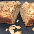 Bolo de banana americano: fácil, fofinho e sem trigo