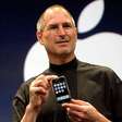 Em 2007, Steve Jobs subiu ao palco com um iPhone que mal funcionava: o que salvou a apresentação foi um roteiro milimetricamente ensaiado, sem espaço para desvios