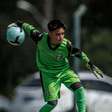 Conheça João Eduardo, goleiro da base do Coritiba que já desperta interesse de times da Série A