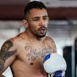 Capacidade de Carlos Prates é questionada por ex-adversário: 'cardio não aguenta cinco rounds'