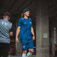 David Luiz é cobrado por torcedores do Fortaleza em aeroporto