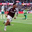 Aston Villa goleia Newcastle e cola na zona da Champions