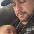 Zezé Di Camargo celebra reencontro com a filha após sete dias longe: 'Sentido de tudo'