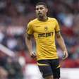 Ídolo do Fluminense desequilibra em vitória do Wolves contra gigante europeu; veja números