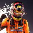 Piastri vence na Arábia Saudita, assume liderança e desbanca Verstappen