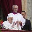 Papa Francisco faz aparição no Vaticano no domingo de Páscoa e envia mensagem de paz ao Oriente Médio