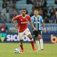 Grêmio e Internacional empatam em jogo tenso e com polêmica